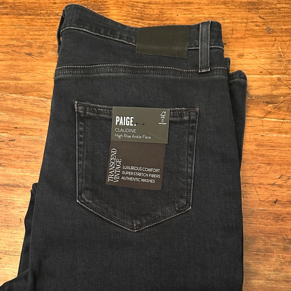Paige jeans NWT Claudine style high rise ankle flare